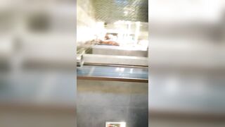 第66話～家庭内入浴クラブ～着替えて入浴して水遊び～巨乳をロックして隠し撮り～6V ipcam (5)