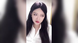 존예녀 경멸 가래침