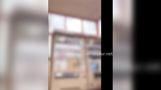 【パン撮記14】青チェが青チェTバック・王道白パン！食い込みがっつり！しゃがんでモッコリ ipcam