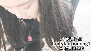 【注目の胸チラ】ビーチの市場で隠し撮り、下着を着けていない若い女性多数！ 74V ipcam (12)