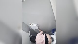 화장실 도촬 듕 (1)