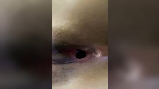 【Mプレイ流出】対照的なビッチ江敏が酔っ払って身体をコントロールできなくなり駐車場で放尿❤️その光景は圧巻でしたフルバージョン china (2)