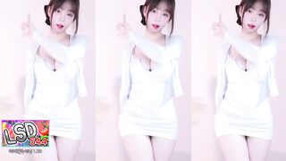 러아 251003