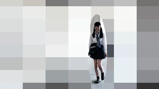 現役アイドル青チェJKのぷりぷりお尻とクロッチ大開帳からの前張り一本筋マンアナル丸見え。エレベーター盗撮 ipcam