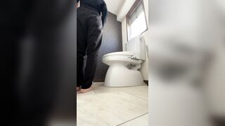 研修セミナーでのトイレ盗撮、複数アングルと便器内カメラ（２日分,計８分ほど） ipcam