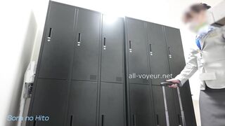 【某航空会社社員によるCA盗撮24】フライト後は汗ばむ体を拭き拭きしてから着替えます ipcam