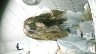 【トイレ撮影】パノラマ前後デュアルアングル 極上パイパン痴女（2）21V ipcam (5)