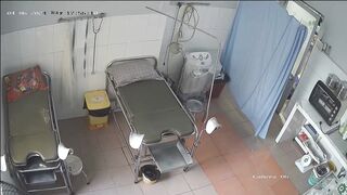 【病院カメラ】婦人科監視❤️禁断の果実をこっそり食べて予期せぬ妊娠をした女子校生は苦しそうな表情で流産 ipcam