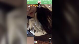 아자르_어깨 타투녀.