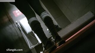 美大美女バスルーム撮影「クラスメイトとの4年間の絡み」 ipcam 1 (3)