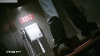 美大美女バスルーム撮影「クラスメイトとの4年間の絡み」 ipcam 1 (4)