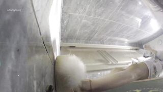新たに流出したトイレ撮影マスターがKTVにワインを届けている❤️この機会に女子トイレに忍び込み、女性のおしっこをこっそり撮影しましょう ipcam