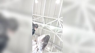 【KFC】ロリータスカートでショッピング中の女子学生。透け透けの下着から見える黒い森 ipcam