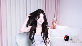 00년생 엘리 이모저모 12개 1