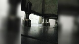 【厕拍作品】公司女厕隔壁女同事们尿尿多数妹子都怕脏撅着性感的屁股尿尿 ipcam