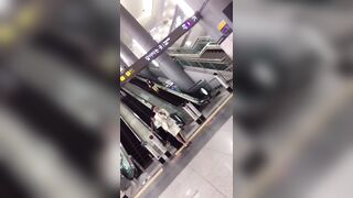 最高品質のバーゲン品、客室乗務員、ショッピングモールのノーパンで大きなお尻の夜市の美女たち ipcam 1 (7)