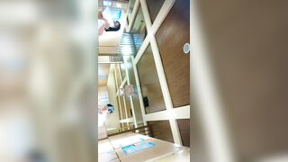 第46話～家庭用ウォーターパーク～巨乳女子校生と熟女～着替え盗撮～9V ipcam 1 (3)