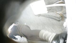 █魔手☛外购█极品厕拍《无毛靓妹冲BB》20V[某房原版] ipcam (4)