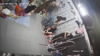 [해킹카메라] 클럽 탈의실 감시 - 핫바디, 미녀들이 곳곳에, 105V [특정 룸의 원본 버전] ipcam (100)