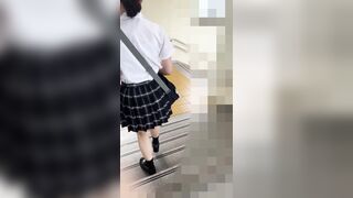 【尾行胸チラ録】電車内胸ちら★白シャツ越しのおっぱい【乳首】 ipcam
