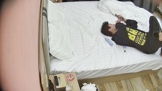 10月25日に大学街近くのホテルから高画質の隠し撮り写真が流出しました❤️ 女子学生（JK）がボーイフレンドにコンドームなしで激しくレイプされ china