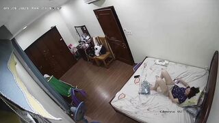 【破解摄像头】稀缺摄像头 自慰合集 把自己玩高潮了32V ipcam (28)