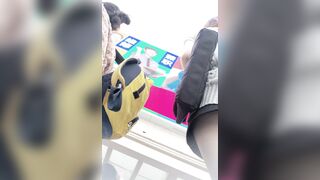 【mccd】⭐28 极品颜值网红小美女被两次CD黑窄内[某房原版] ipcam (1)