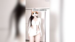 틱톡 비키니녀