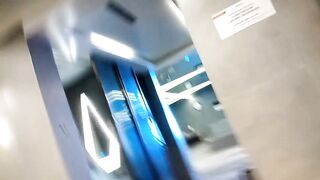 銭湯の隠しカメラ映像❤️ 巨乳の女子学生3人がお風呂で笑いながら遊んでいる様子を尾行しました。彼女たちは裸のお尻を露出し、大きな胸を激しく ipcam