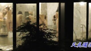 【JK風】部活で引き締まった体は最高♥合宿先ホテル♥集団女子風呂 5 ipcam 1 (2)