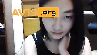 랜덤채팅_어린졸귀녀 면팬티 벗고 올노자위 [얼공함몰유두]