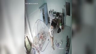 【 破解摄像头】破解家庭摄像头居家 走光露点精彩瞬间[某房原版] china ipcam 1 (27)