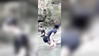 플레간 돌핀팬츠 입고 같이 계곡간 여사친 추가본 (5)