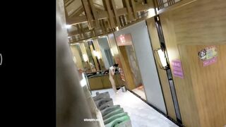 【盗撮】浴室の換気ダクトに隠れて美女の着替えを観察するマスター美女はお尻の穴のボタンを留めるのがお好き【とある部屋のオリジナル版】 ipcam 2 (1)