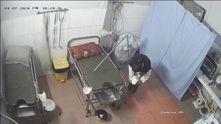 [病院カメラ] 産婦人科正面アングルHD❤️最も美しい若い妊婦、クリトリスがはっきりと見えます ipcam 2 (8)