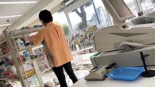 【万●きトラップ】激カワパイパンJK コンビニ内でお仕置き生セックス 膣内射精 jav jvip