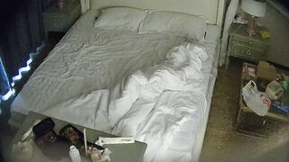 ✅ホテルアパートメント✅メガネをかけた、二人ともスタイル抜群でイケメンなカップル。今回は男性の演技もなかなか良かったです china ipcam (4)