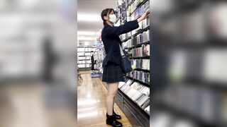 激カワTバックK再降臨。ヤバすぎる逆さ撮り jav jvip ipcam voyeur jp 1