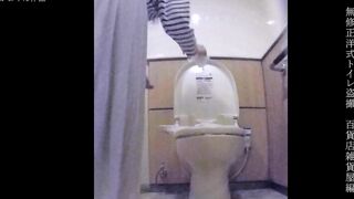 エレガントなアパレル店員さんがマ○コおっぴろげておしっこ jav jvip ipcam voyeur jp