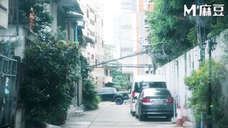 MD0375 背著男友沉淪在NTR中的純慾少女 纯子 china