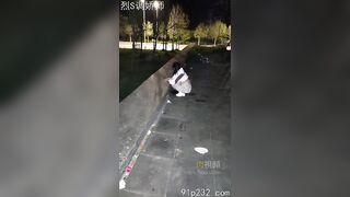 莆田海邊的熱情相擁6分24秒潮噴滿地水聲激盪！ 8分44路人經過 - china