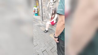 グレーのワンピースを着て、ピンクのTバックをはき、お尻にタトゥーを入れている超セクシーな若い女性[某オンラインストアのオリジナル版] ipcam 3