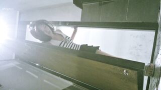 12月に流出した新しい写真には、バーの女性がトイレで自分の商品を販売するために自分を撮影している様子が写っている❤️ 3人の親友❤️ ピンク ipcam (3)