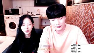 미모의 게스트와 보여주는 200개 수위 노빠꾸 korean porn vip