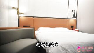 【花屋】❤️ 今日、すごく痩せてる女の子に会ったの。経験は浅いけど、すごく従順で、JK制服姿も可愛くてお行儀が良かったの。でも、膣がすごく china