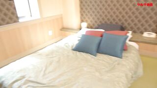 モデル志望の女の子に悪戯したい～再び美脚＆大きめヒップ女子大生のパンチラ見ながら手コキで射精！ jav jvip