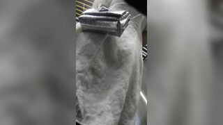 218 - ピンクのミニプリーツスカート、若い女性、ライトブルーのランジェリー  ipcam 2