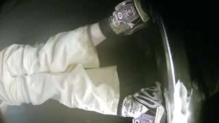 バーの青信号シリーズ 仲良しの複数ペアが一緒におしっこをする toilet (2)