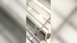 カメラマンに囲まれて、いろんなポーズをとって写真を撮られる一流メイドさん。透け透けの下着とのコントラストが鮮やか ipcam 1
