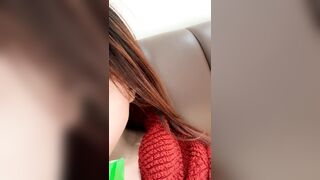 対照的にセクシーで無邪気な女の子〜【欲望と喜び】美しい脚、ピンクでセクシーなオマンコ、小道具を使ったオナニー、たくさんの水 china (2)